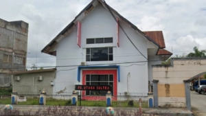 Tak Terdaftar Dipangkalan Data Dikti, Pelantikan Ketua Dewan Pengawas Perumda Sultra Disorot