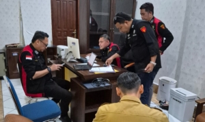 Geledah Kantor BKAD Sultra, Penyidik Sita Dokumen Penting Perkara Dugaan Korupsi BBM Kantor Penghubung