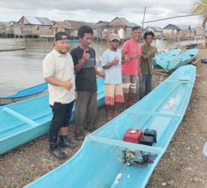 Komitmen PT Hoffmen, Nelayan Dusun IV Wawatu Dapat Bantuan 4 Unit Perahu dan Mesin